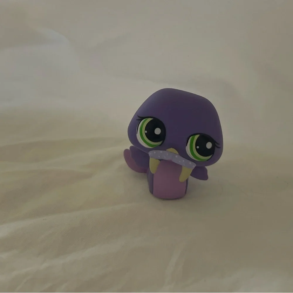 Littlest Pet Shop SPECIAL EDITION Purple WALRUS #1511* Seal LPS
